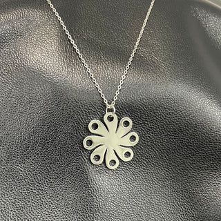 Silver Flower Pedal Necklace #EN038-RD