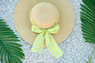 Main Squeeze Accent Scarf