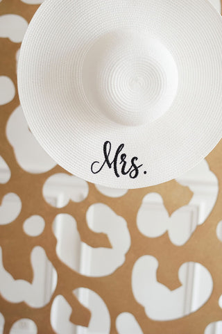White Mrs. Floppy Hat
